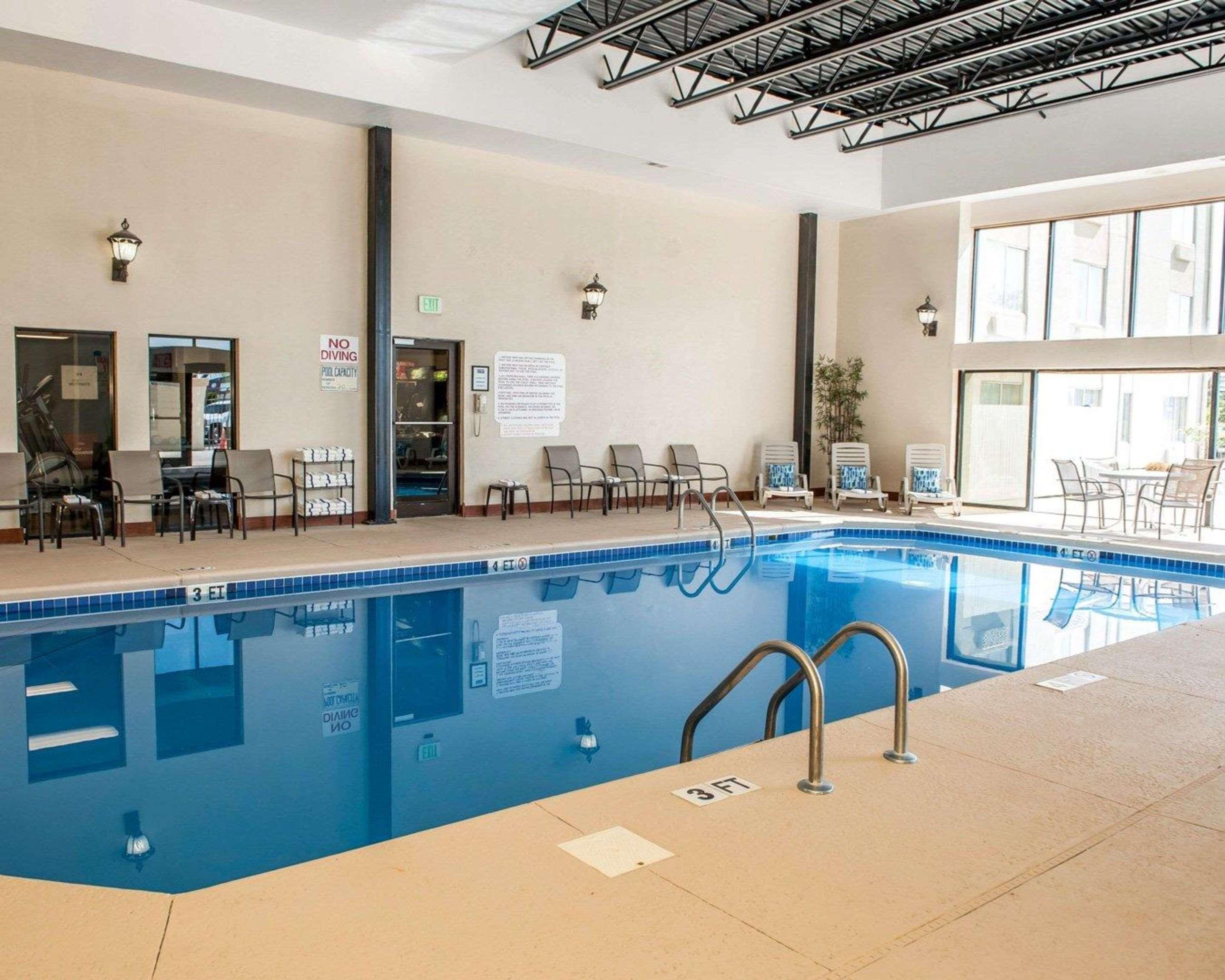Comfort Suites Fort Wayne - Southwest Екстер'єр фото