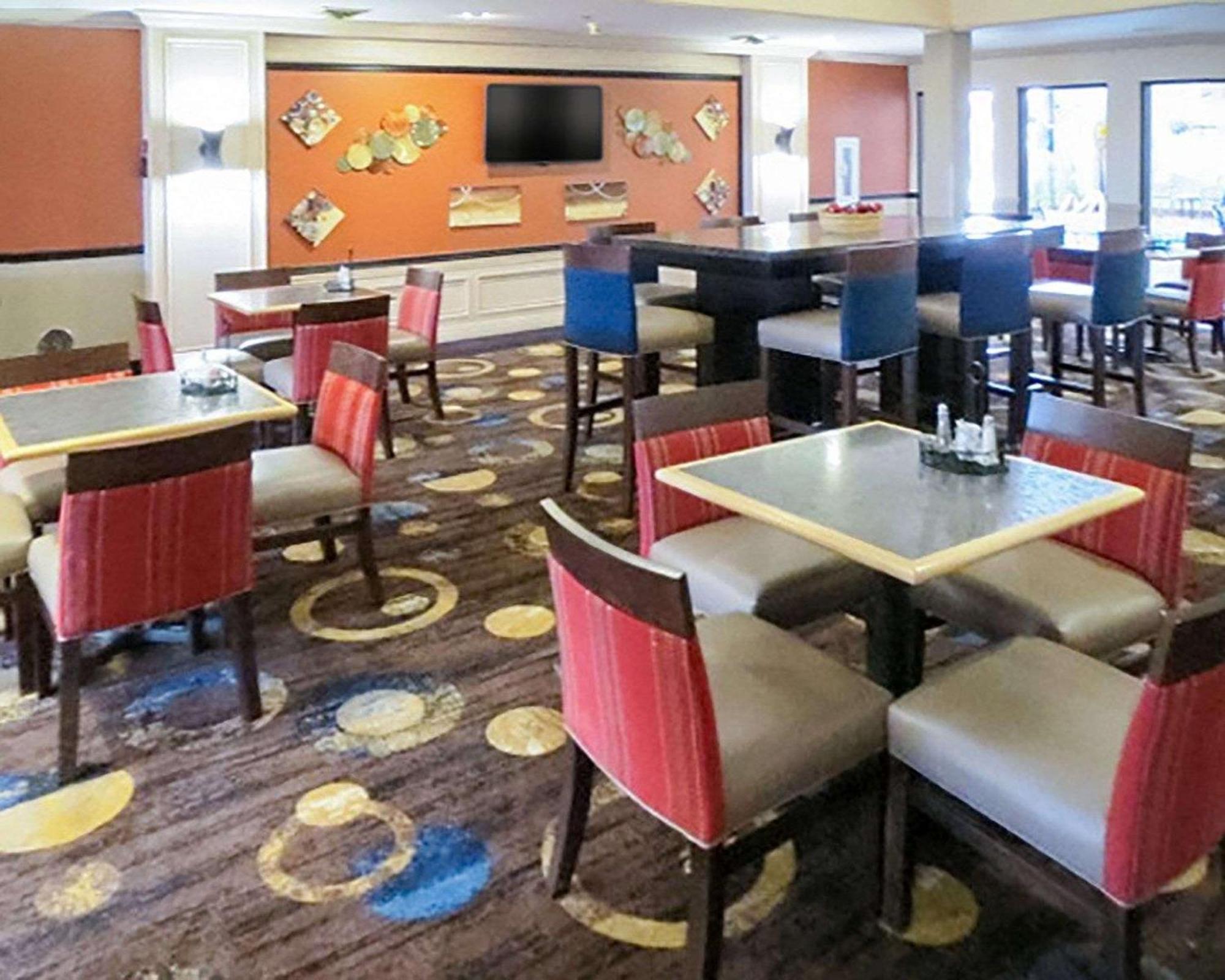 Comfort Suites Fort Wayne - Southwest Екстер'єр фото