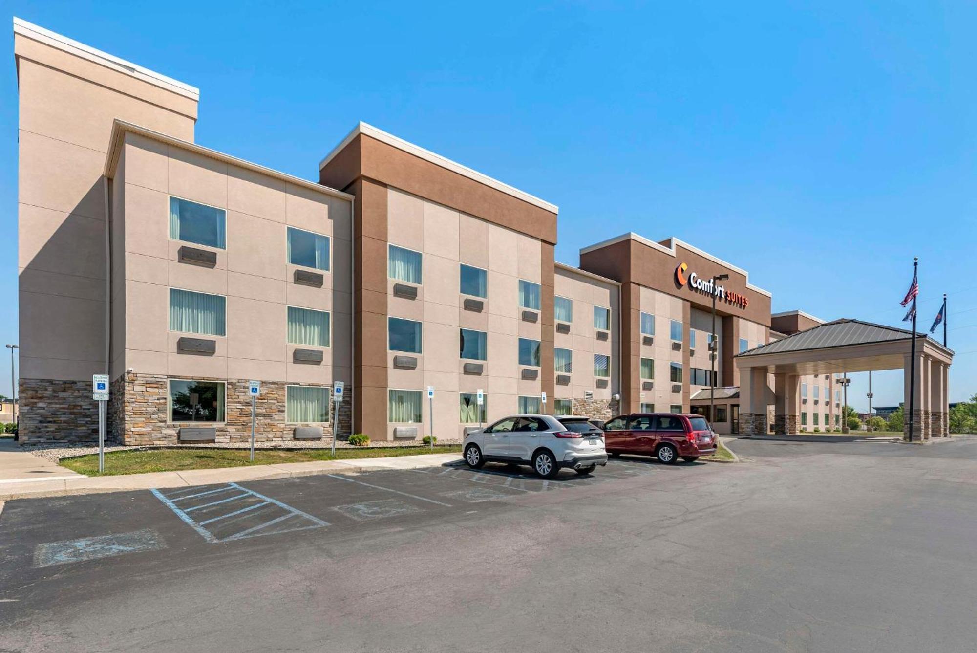 Comfort Suites Fort Wayne - Southwest Екстер'єр фото
