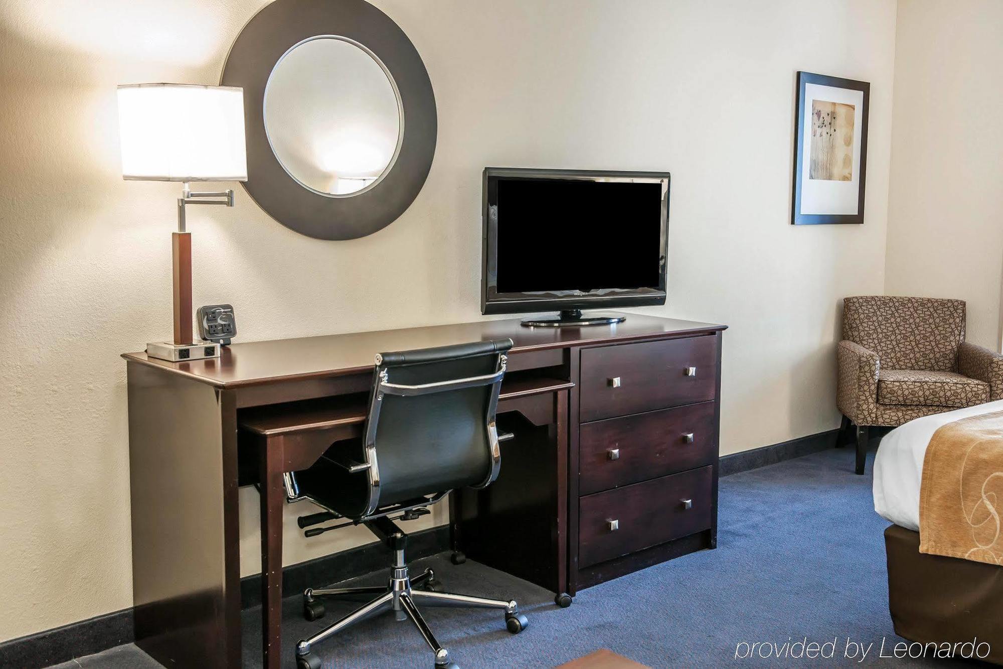 Comfort Suites Fort Wayne - Southwest Екстер'єр фото